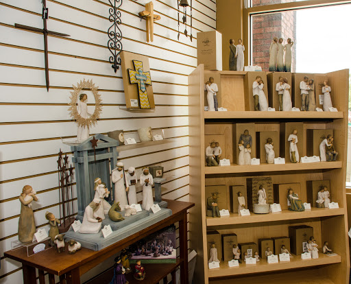 Book Store «Heaven & Earth Christian Specialty Store», reviews and photos, 5007 Victory Blvd G, Yorktown, VA 23693, USA