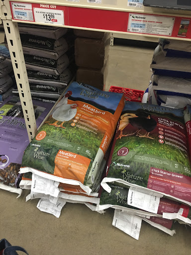 Home Improvement Store «Tractor Supply Co.», reviews and photos, 1424 W Main St Ext #1, Grove City, PA 16127, USA