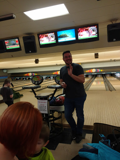 Bowling Alley «Plaza Lanes», reviews and photos, 2701 Douglas Ave, Des Moines, IA 50310, USA