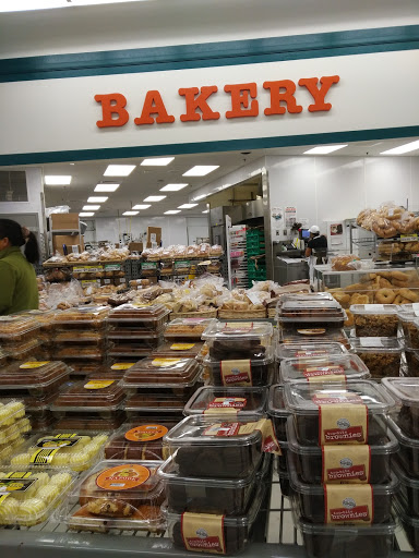 Supermarket «WinCo Foods», reviews and photos, 8142 Sheldon Rd, Elk Grove, CA 95758, USA