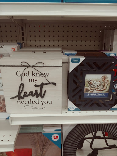 Dollar Store «FAMILY DOLLAR», reviews and photos, 14431 Ramona Blvd, Baldwin Park, CA 91706, USA