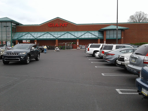 Grocery Store «Giant Food Stores», reviews and photos, 1055 Bustleton Pike, Feasterville-Trevose, PA 19053, USA