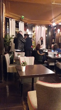 Atmosphère du Restaurant français La Villa des Abbesses à Paris - n°19