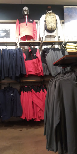 Clothing Store «The North Face Outlet», reviews and photos, 1201 Lighthouse Pl, Michigan City, IN 46360, USA