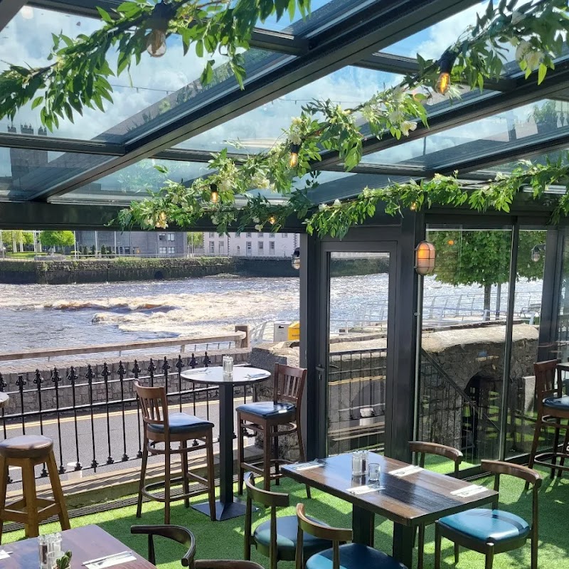 The Curragower Bar and Restaurant| Limerick