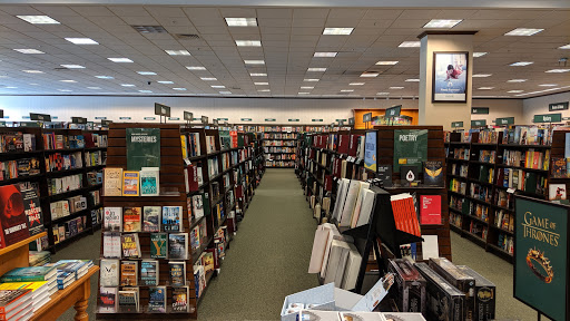 Book Store «Barnes & Noble», reviews and photos, 200 S Gary Ave, Bloomingdale, IL 60108, USA