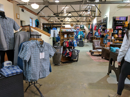 Clothing Store «Patagonia St. Paul», reviews and photos, 1648 Grand Ave, St Paul, MN 55105, USA