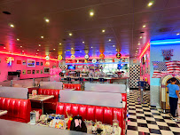 Atmosphère du Restaurant américain Memphis - Restaurant Diner à Brive-la-Gaillarde - n°2