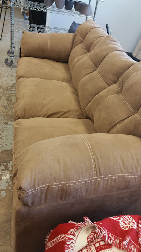 Thrift Store «Richmond Metropolitan Habitat For Humanity ReStore», reviews and photos