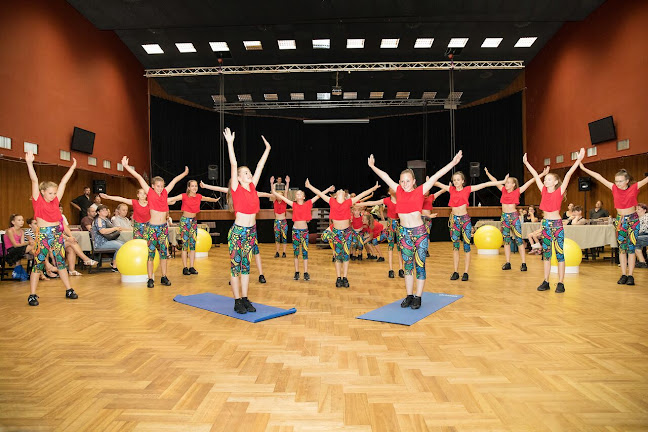 Sportovní taneční klub 6dance - Taneční škola