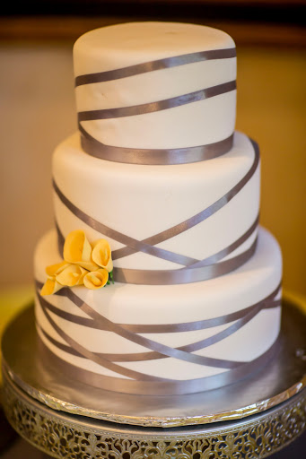 Cake Shop «Cake Boutique», reviews and photos, 4248 N River Rd NE, Warren, OH 44484, USA