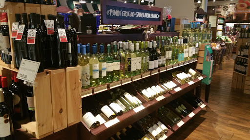 Grocery Store «The Fresh Market», reviews and photos, 1650 Airport Blvd #400, Pensacola, FL 32504, USA