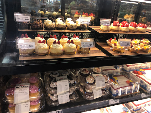 Grocery Store «H-E-B plus!», reviews and photos, 20935 US-281, San Antonio, TX 78258, USA