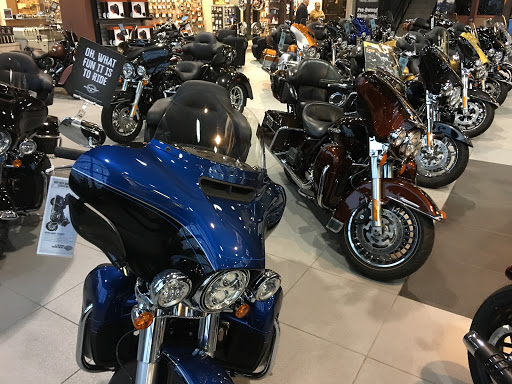 Harley-Davidson Dealer «Vehicle City Harley-Davidson», reviews and photos, 2400 Austins Pkwy, Flint, MI 48507, USA