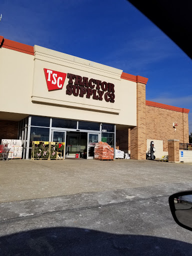 Home Improvement Store «Tractor Supply Co.», reviews and photos, 4601 E Grand River Ave, Howell, MI 48843, USA
