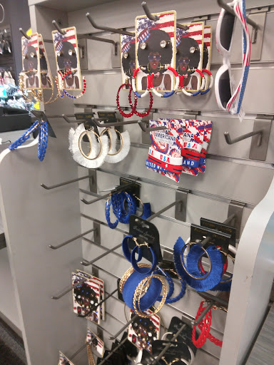 Clothing Store «Citi Trends», reviews and photos, 2716 Brice Rd, Reynoldsburg, OH 43068, USA