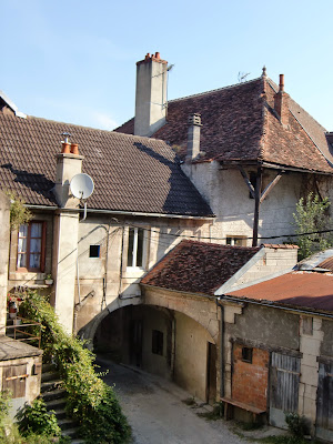 Le Français chez Claudine à Montbard