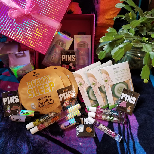 Variety Store «Five Below», reviews and photos, 648 N West End Blvd, Quakertown, PA 18951, USA