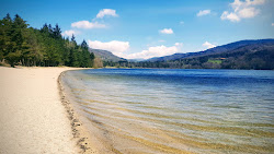 Plage du lac d'Issarles'in fotoğrafı çok temiz temizlik seviyesi ile