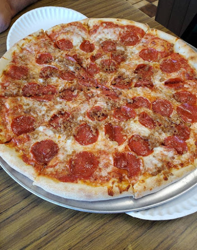 #1 best pizza place in Paducah - Michael's New York Style Pizza