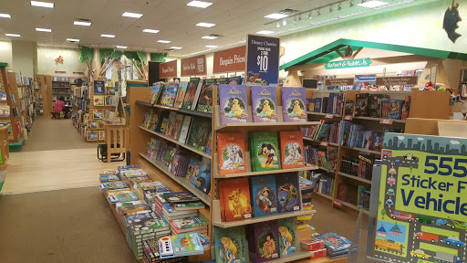 Book Store «Barnes & Noble», reviews and photos, 1758 S Val Vista Dr, Mesa, AZ 85204, USA