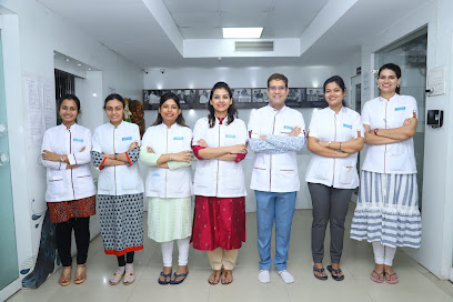 Dr. Pooja Tripathi - Best Dentist In Bhopal - Braces/Dental Child Specialist -Cosmetic Dental Surgeon -CGHS,ESI & NABH Clinic