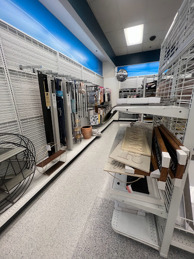 Clothing Store «Ross Dress for Less», reviews and photos, 1038 N El Camino Real, Encinitas, CA 92024, USA