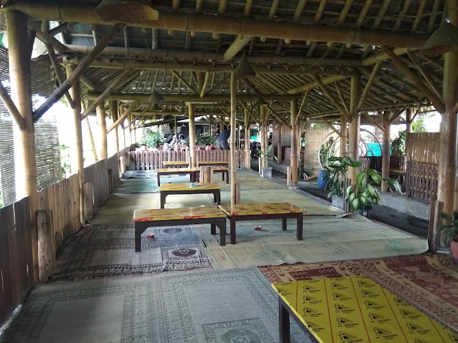 Restoran Seafood Terbaik di Kabupaten Sukoharjo: Menikmati Kelezatan di Rumah Makan Waru Doyong dan Lebih Banyak Tempat Lainnya
