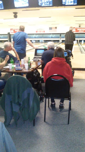 Bowling Alley «Rossford Bowling Lanes», reviews and photos, 969 Dixie Hwy, Rossford, OH 43460, USA
