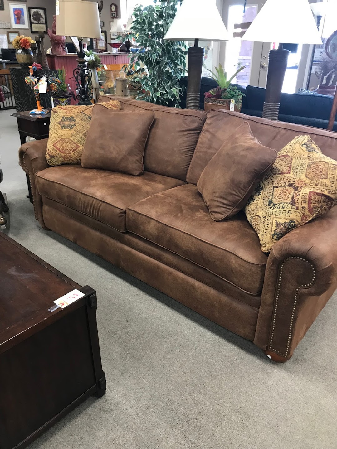 Red Rooster Consignment Furniture