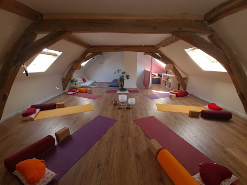 Centre de yoga Voyages sur la Colline Corsaint