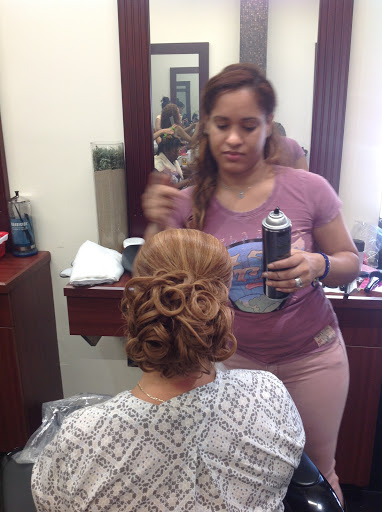 Beauty Salon «La Nueva Mega Beauty Salon», reviews and photos, 225 Smith St # B, Perth Amboy, NJ 08861, USA
