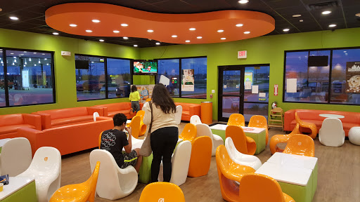 Frozen Yogurt Shop «Orange Leaf Frozen Yogurt», reviews and photos, 1350 NW 18th St, Ankeny, IA 50023, USA