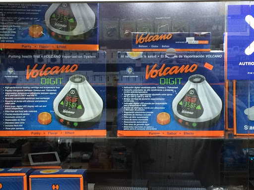 Vaporizer Store «Woodstock Vape & Glass Gallery», reviews and photos, 46699 Van Dyke, Shelby Charter Township, MI 48317, USA