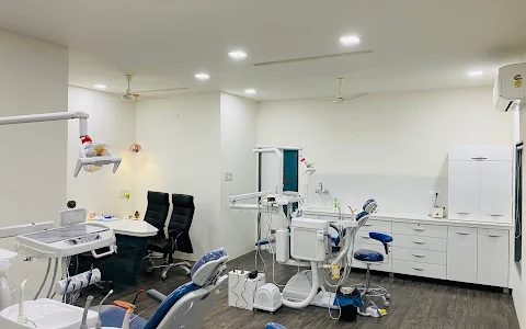 MY DENTAL CLINIC & IMPLANT CENTRE image