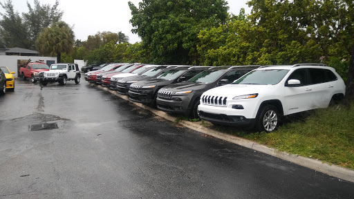 Car Dealer «Joey Accardi Chrysler, Dodge, Jeep, Ram», reviews and photos, 909 S Federal Hwy, Pompano Beach, FL 33062, USA