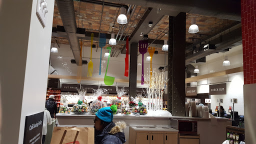 Supermarket «Roche Bros.», reviews and photos, 8 Summer St, Boston, MA 02110, USA