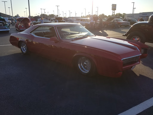 Used Car Dealer «Voss Used Cars», reviews and photos, 99 Loop Rd, Dayton, OH 45459, USA