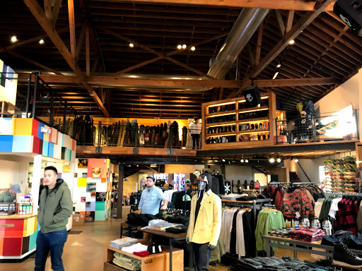 Ski Shop «evo Seattle Store», reviews and photos, 3500 Stone Way N, Seattle, WA 98103, USA