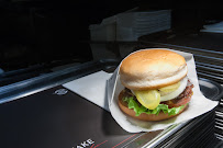 Plats et boissons du Restaurant de hamburgers Steak 'n Shake à Coquelles - n°13