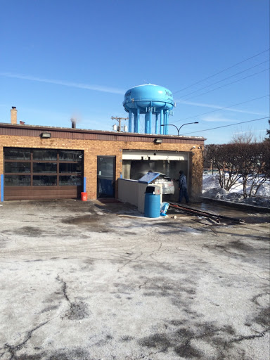 Car Wash «Busse Car Wash and Detail Center», reviews and photos, 113 E Prospect Ave, Mt Prospect, IL 60056, USA