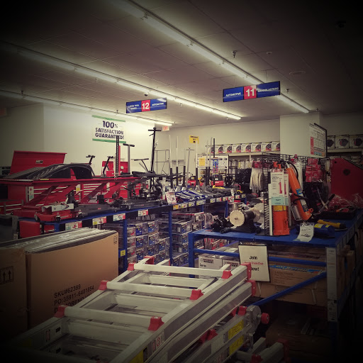 Hardware Store «Harbor Freight Tools», reviews and photos, 6020 Lankershim Blvd, North Hollywood, CA 91606, USA
