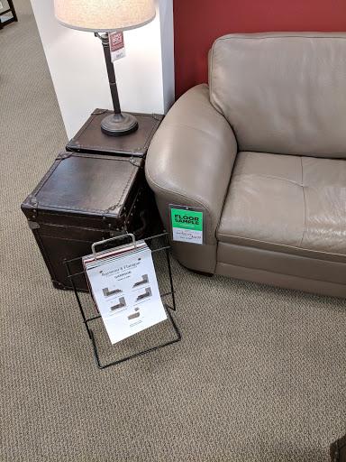 Furniture Store «Raymour & Flanigan Furniture and Mattress Store», reviews and photos, 1 Maple Ave, White Plains, NY 10605, USA