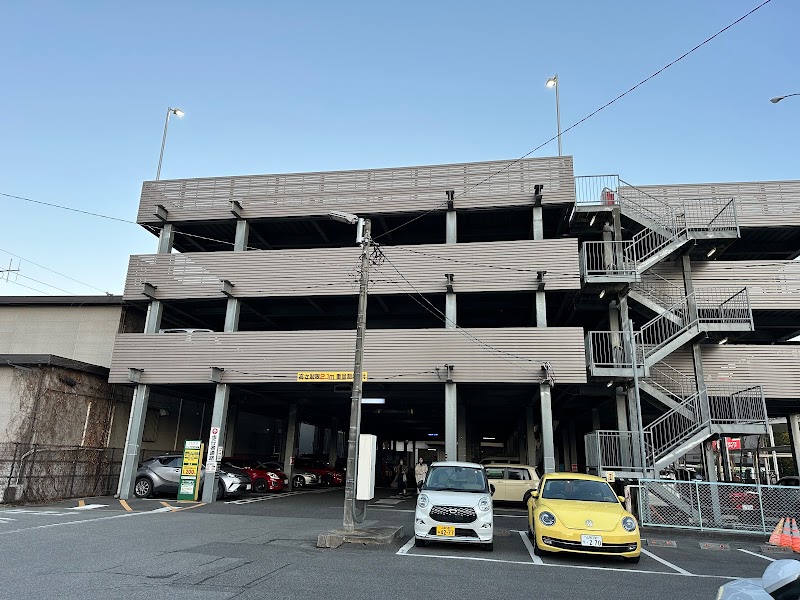 三井のリパーク セレオ甲府駐車場