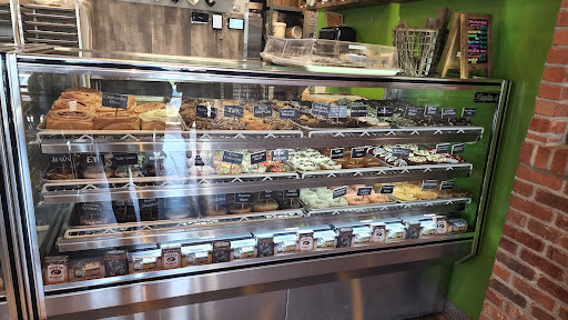 Donut Shop «Hurts Donut», reviews and photos, 5513 Mills Civic Pkwy #105, West Des Moines, IA 50266, USA