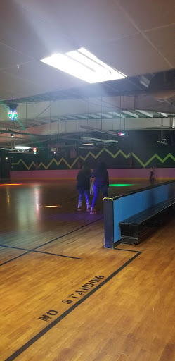 Sporting Goods Store «Hyde Park Roller Magic», reviews and photos, 4178 Albany Post Rd, Hyde Park, NY 12538, USA