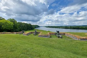 Fort Donelson National Battlefield Visitor Center image