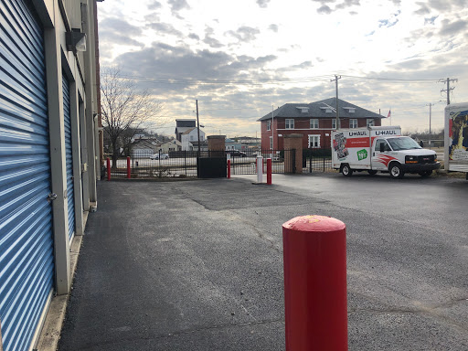 Self-Storage Facility «About Space Newport», reviews and photos, 515 W 9th St, Newport, KY 41071, USA