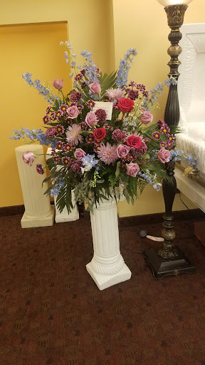 Florist «Mayfield Floral Inc.», reviews and photos, 6109 Mayfield Rd, Mayfield Heights, OH 44124, USA