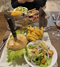 Plats et boissons du Restaurant L'ETOILE du ROCK BAR à Montret - n°1